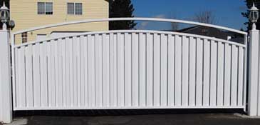 Single Swing Privacy Driveway Gate